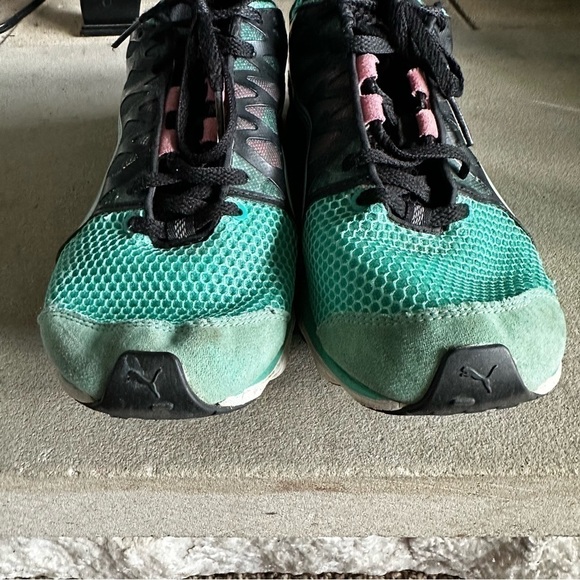 Puma women’s walking athletic shoes size 7 - Picture 6 of 8